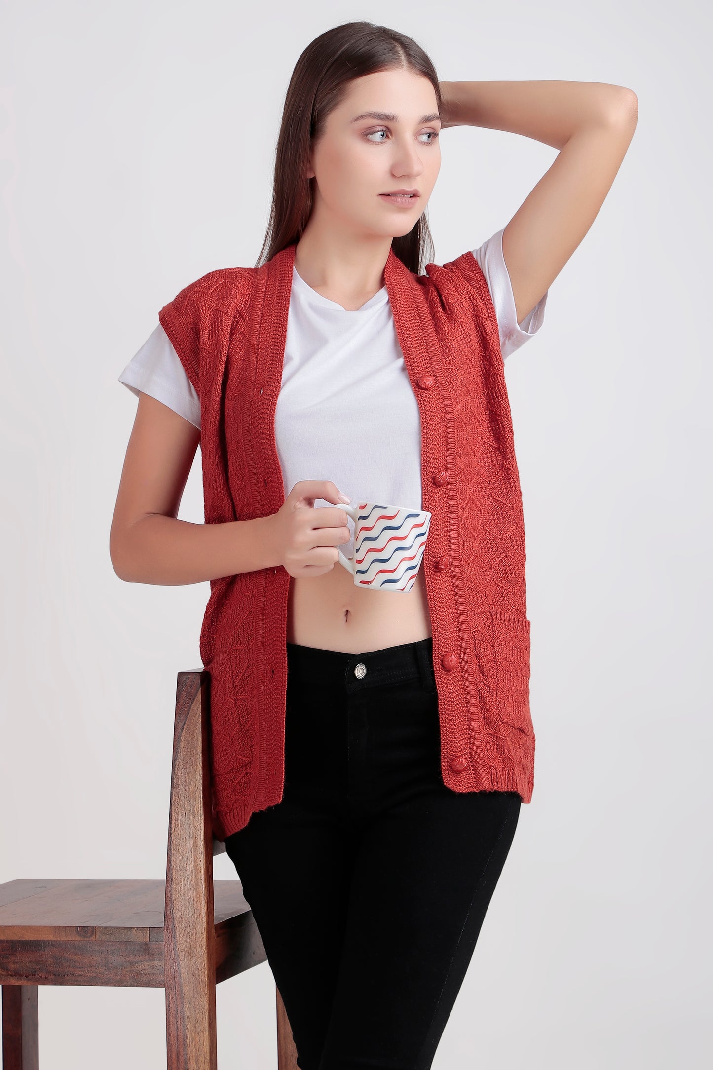 Sleeveless Cardigan with Buttons – Comfortable Layering Essential