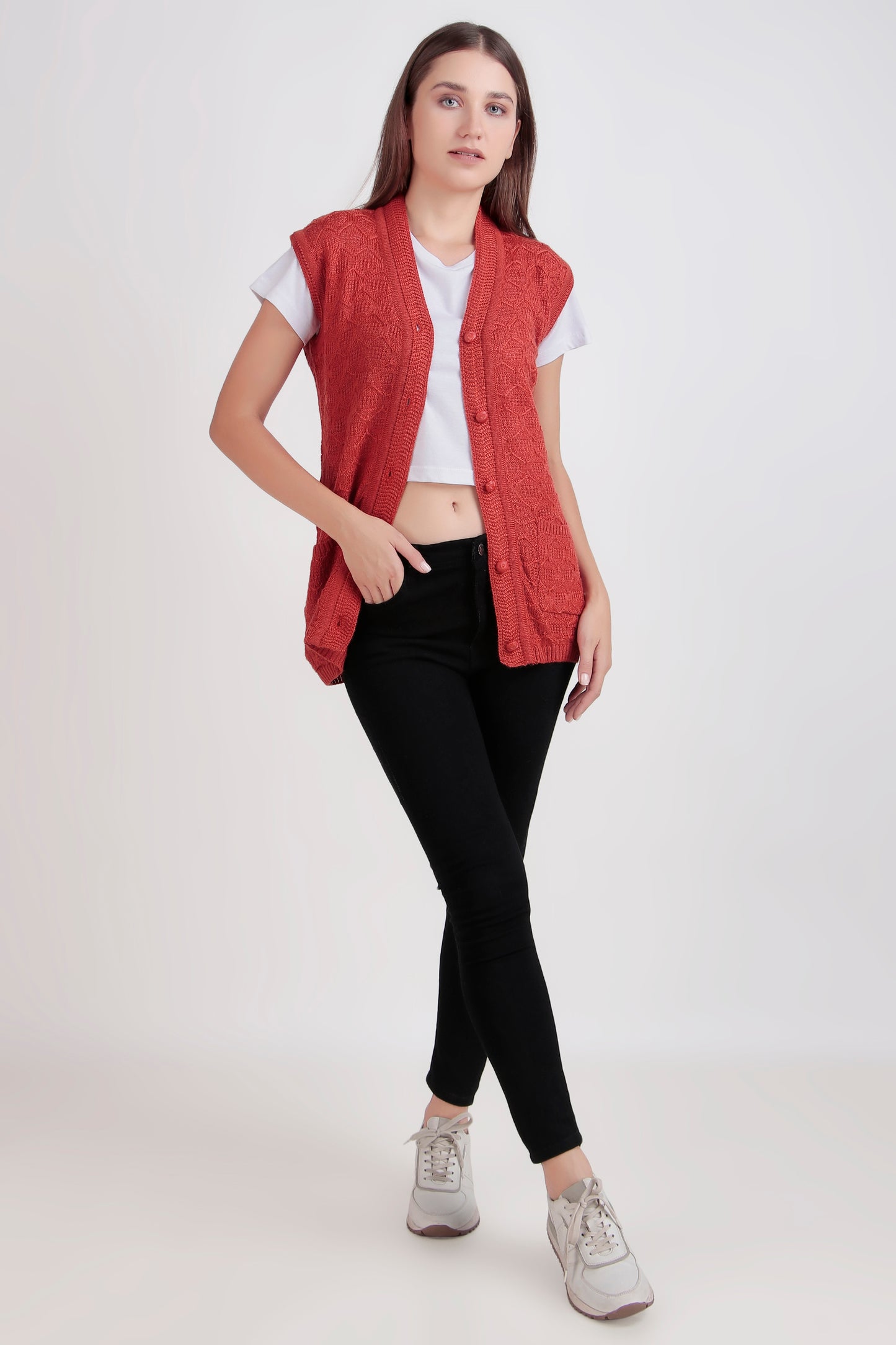 Sleeveless Cardigan with Buttons – Comfortable Layering Essential