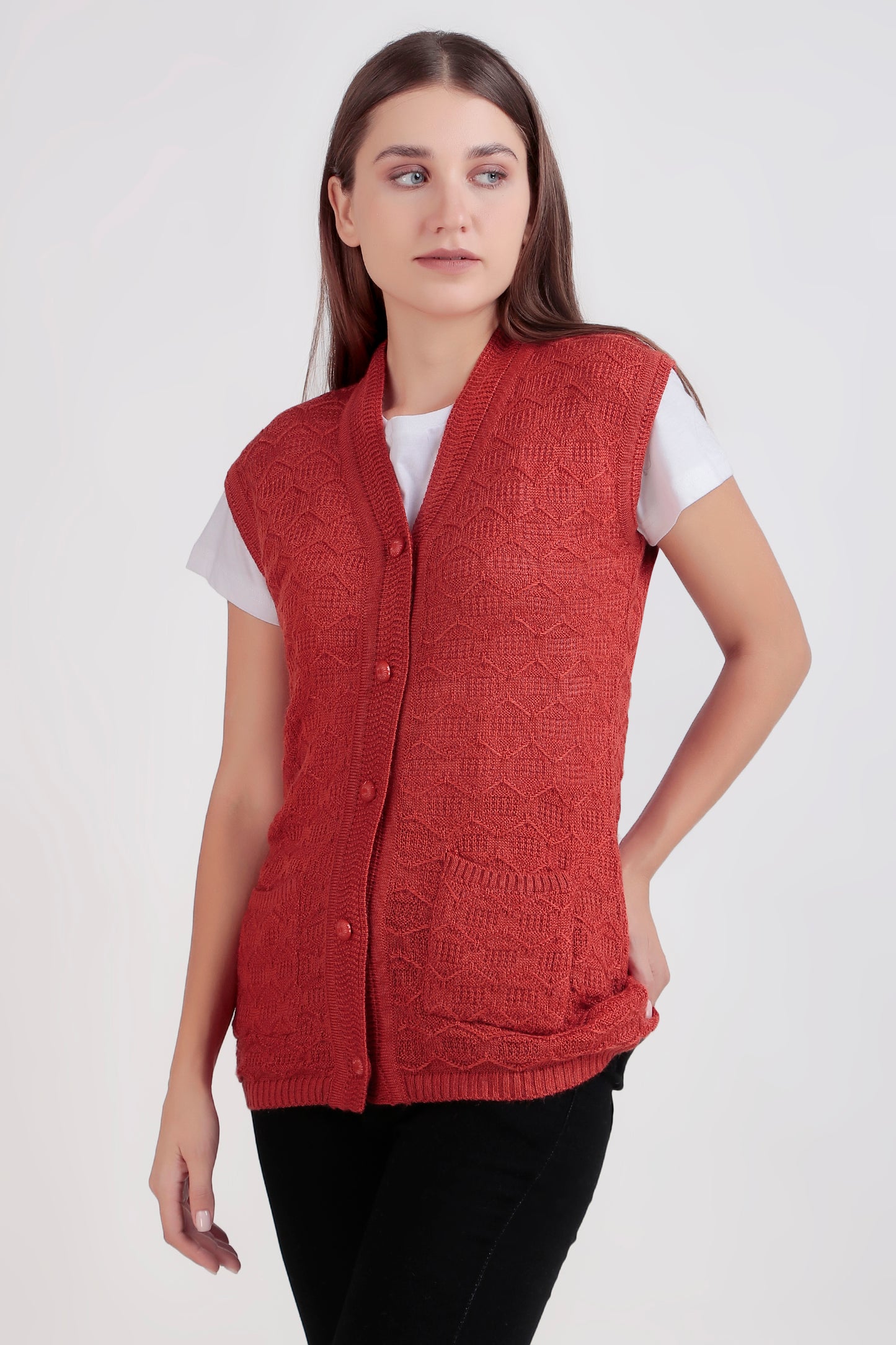 Sleeveless Cardigan with Buttons – Comfortable Layering Essential