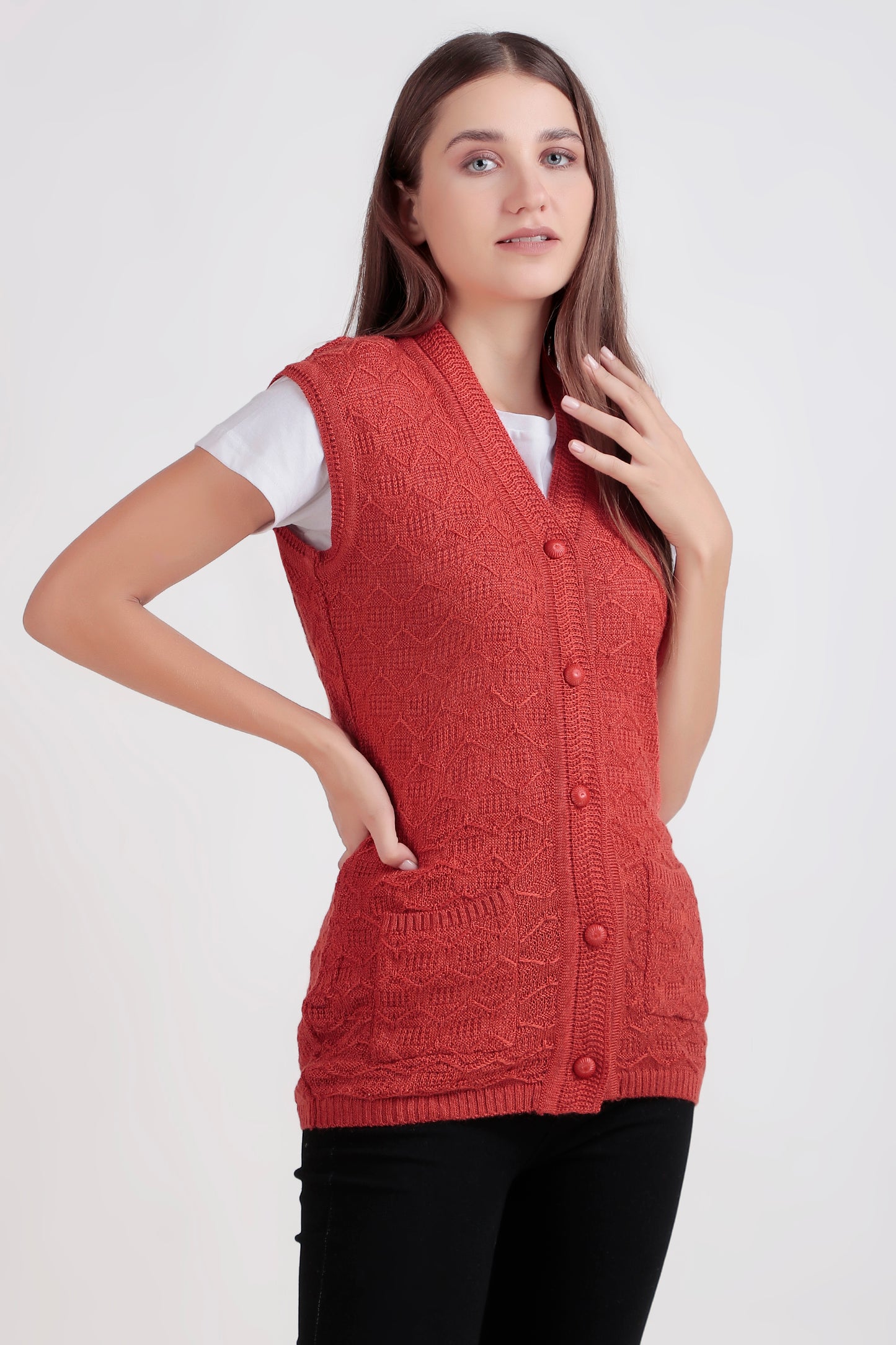 Sleeveless Cardigan with Buttons – Comfortable Layering Essential